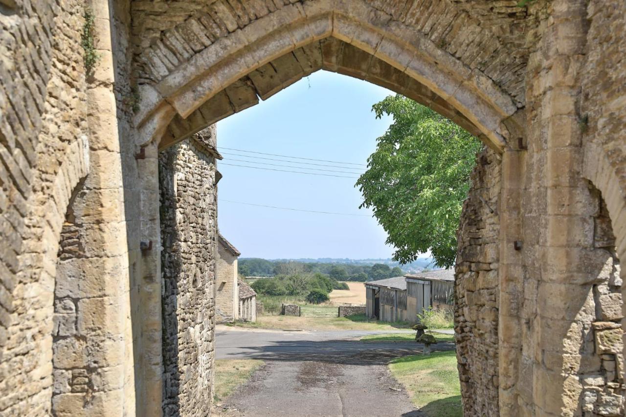 The Bothy Beverston Castle Tetbury Esterno foto