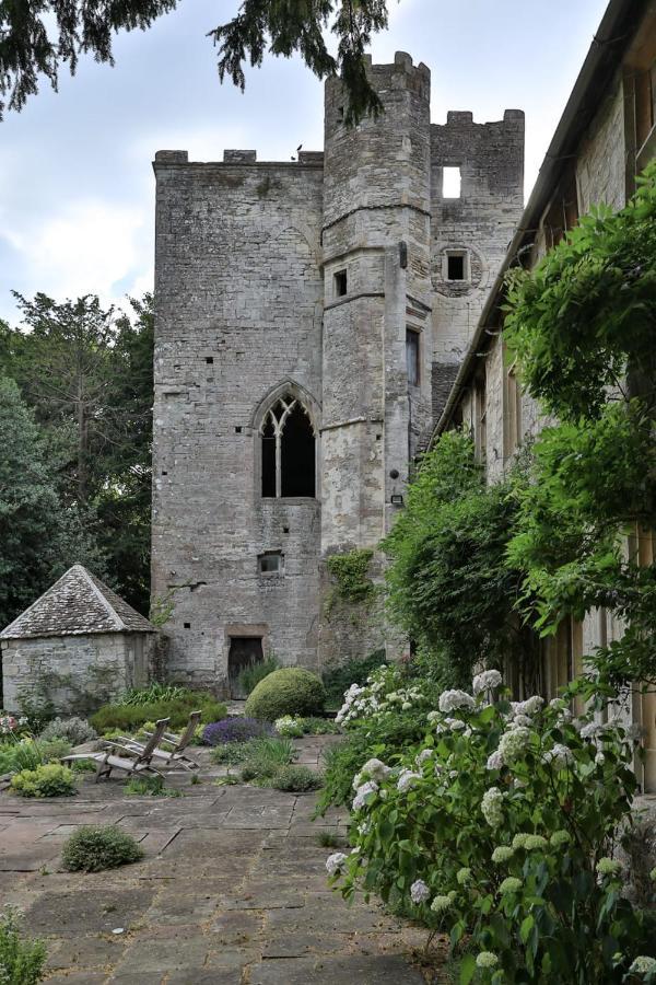 The Bothy Beverston Castle Tetbury Esterno foto